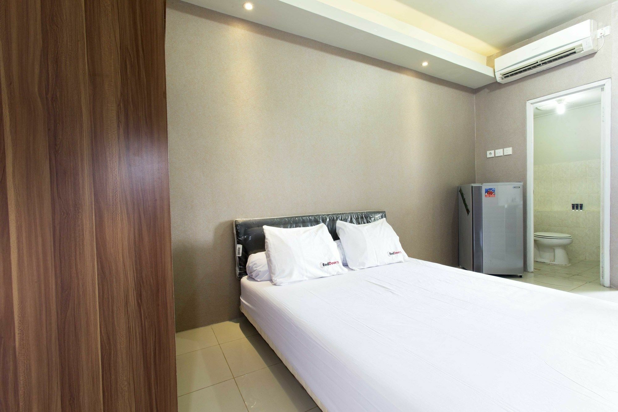 Reddoorz Apartment @ Pegangsaan Kelapa Gading Jakarta Eksteriør billede